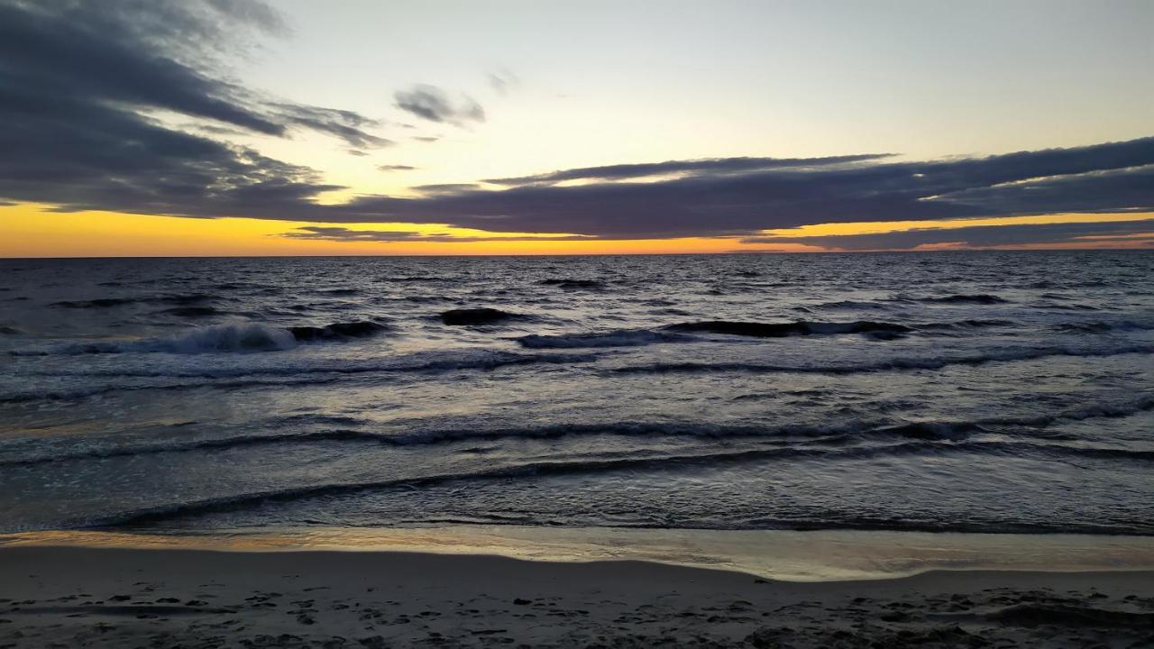 Slowinskie Widoki Domki Flora, Fauna, Noclegi Smoldziński Las Bagian luar foto